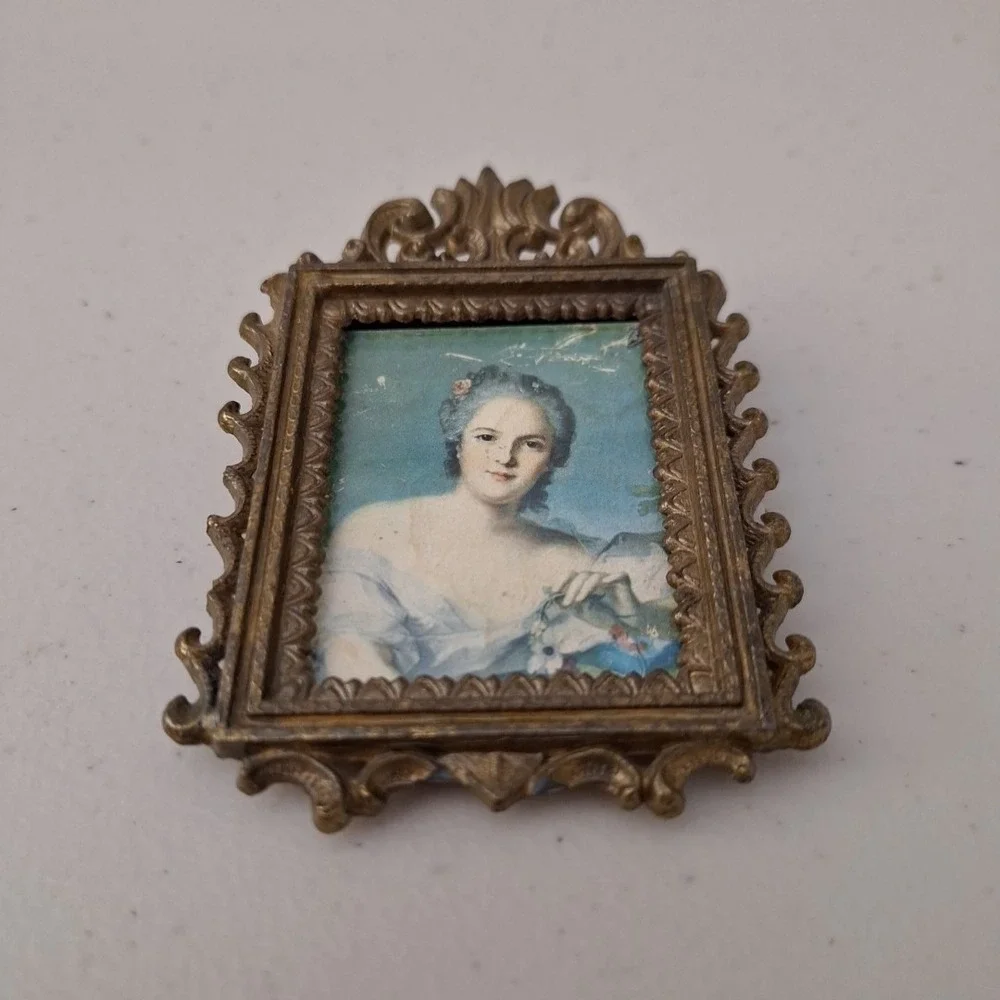 Antique Glass Front Italian Brass Metal Filigree Photo Frame 4